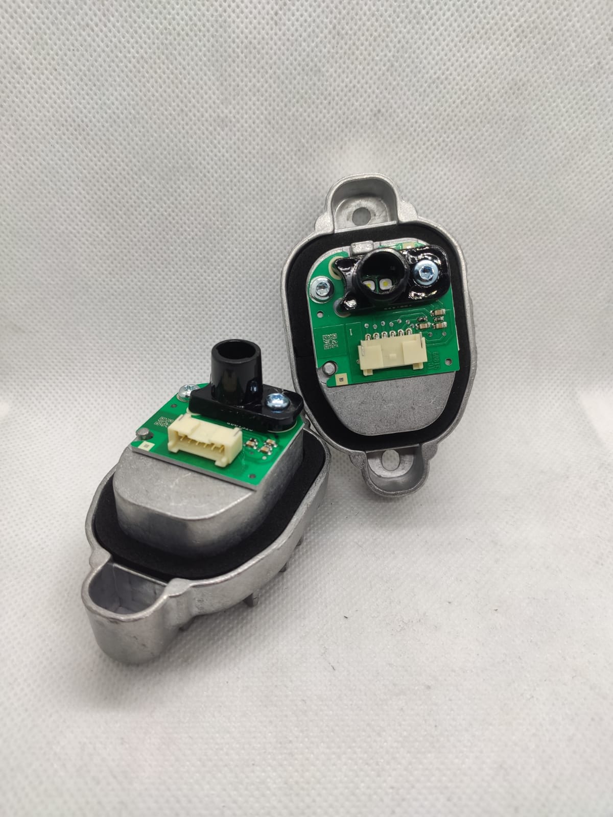 OEM 631117419610 BMW F30 F35 6 LINE PIN FAR LED BEYNI