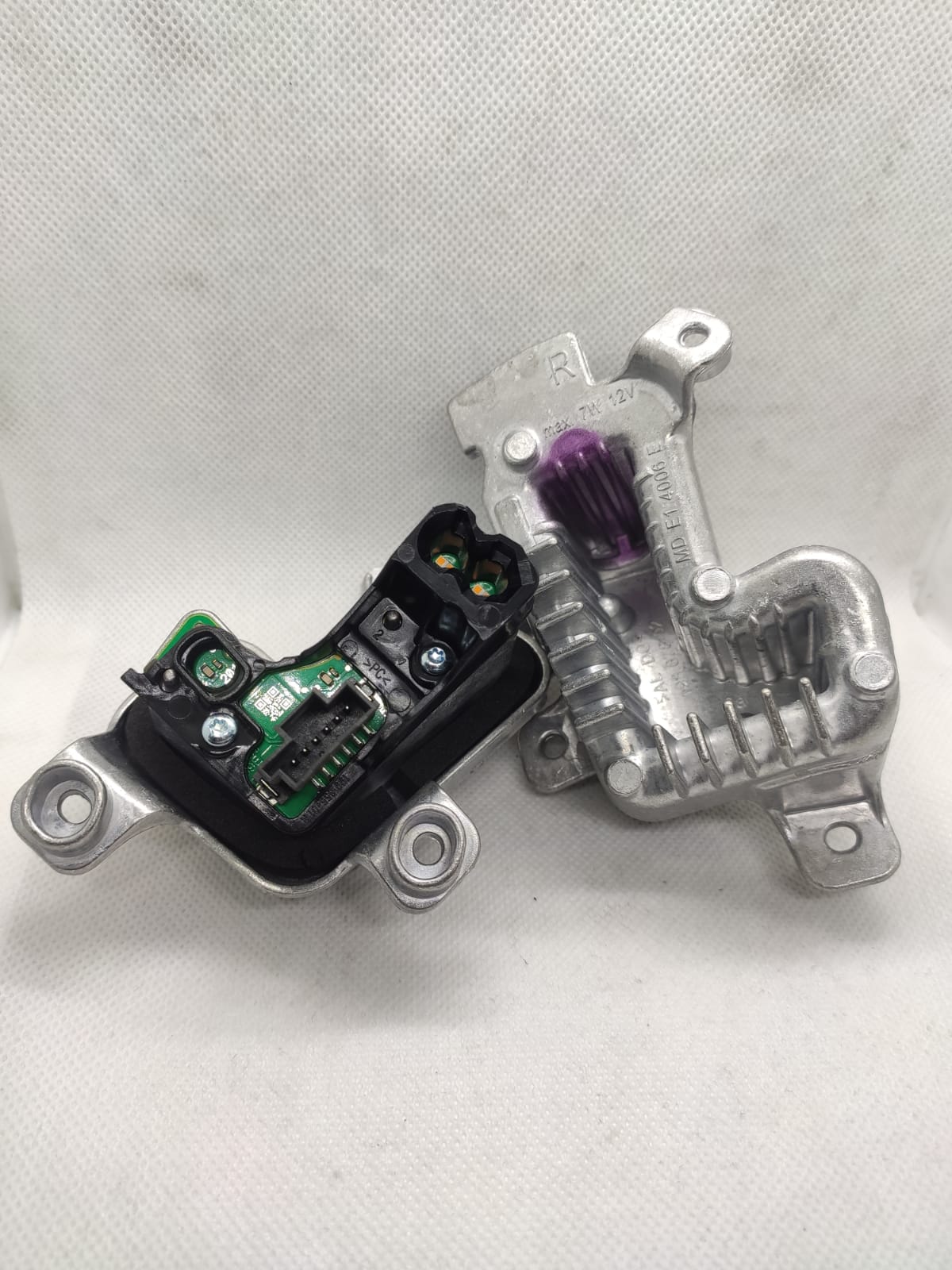 OEM  63117419620 BMW   F30 F35 LC  LED FAR BEYN R RİGHT SAG SİNYAL