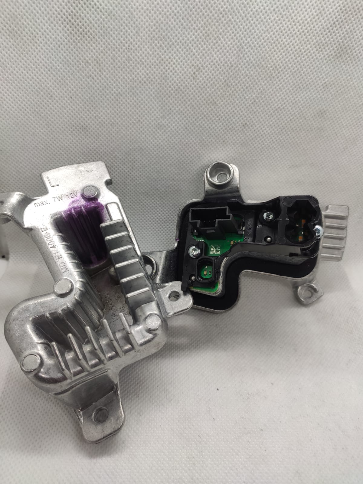 OEM  63117419619 BMW   F30 F35 LCI  LED FAR BEYNI L LIGHT SOL SINYAL