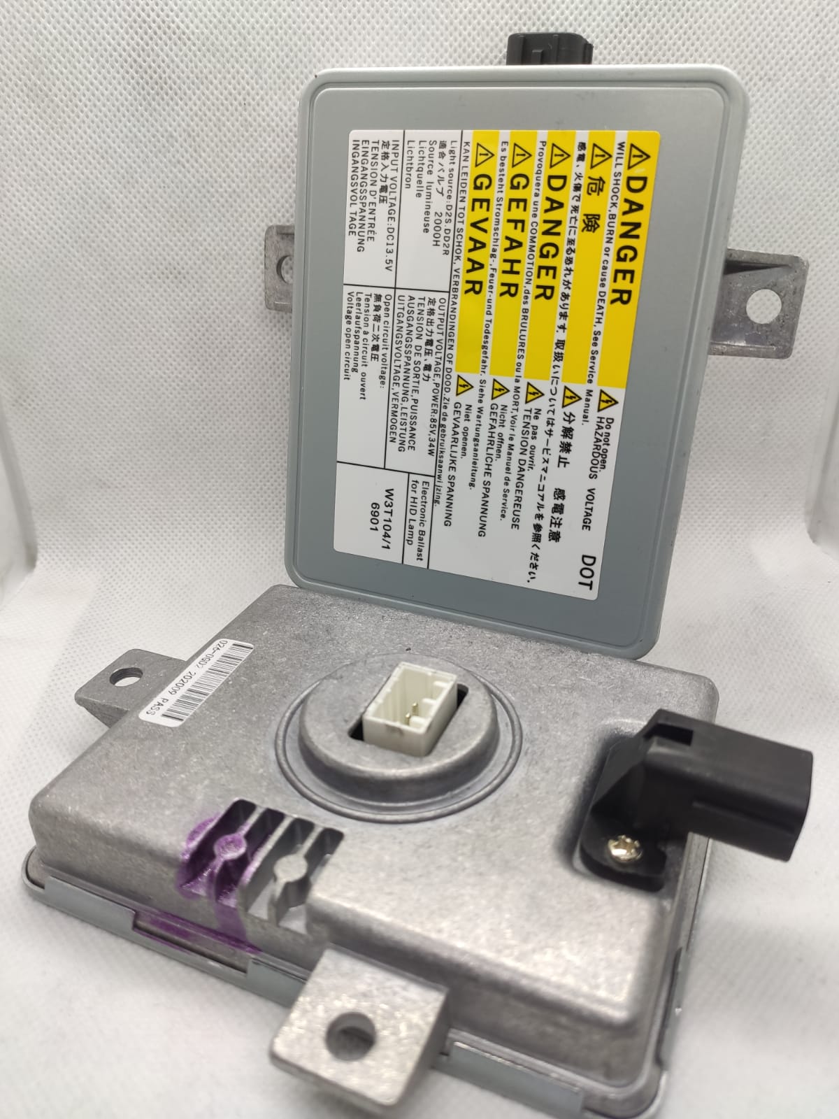 OEM W3T1041 6901 HONDA ACCORD  XENON FAR BEYN